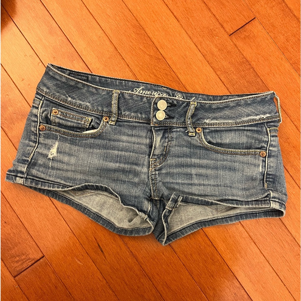 American Eagle booty jean shorts sz4